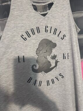Disney’s Aladdin Good Girls Bad Boys Graphic Gray Tank Top